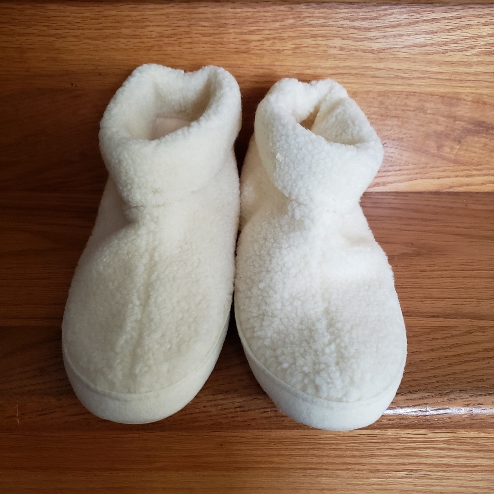 Barry Fleece Bootie Slippers Size 8-9 Cream NEW